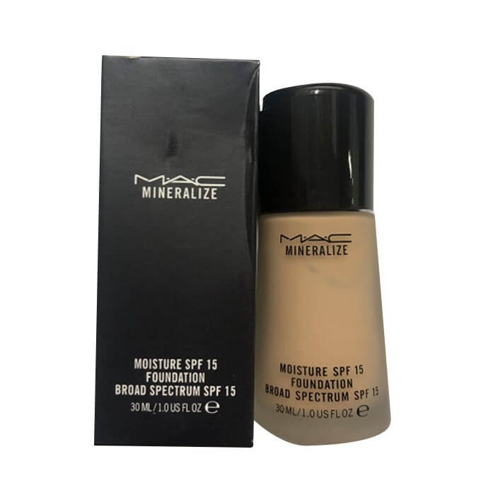  MAC Mineralize Moisture SPF 15 Foundation